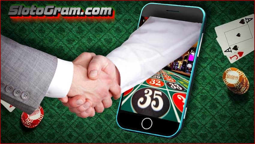 How do Online Casinos work with Live Dealers and Real Dealers? 9 Live Casino is a great combination of modern software and traditional dealer skills SlotoGram.com there is